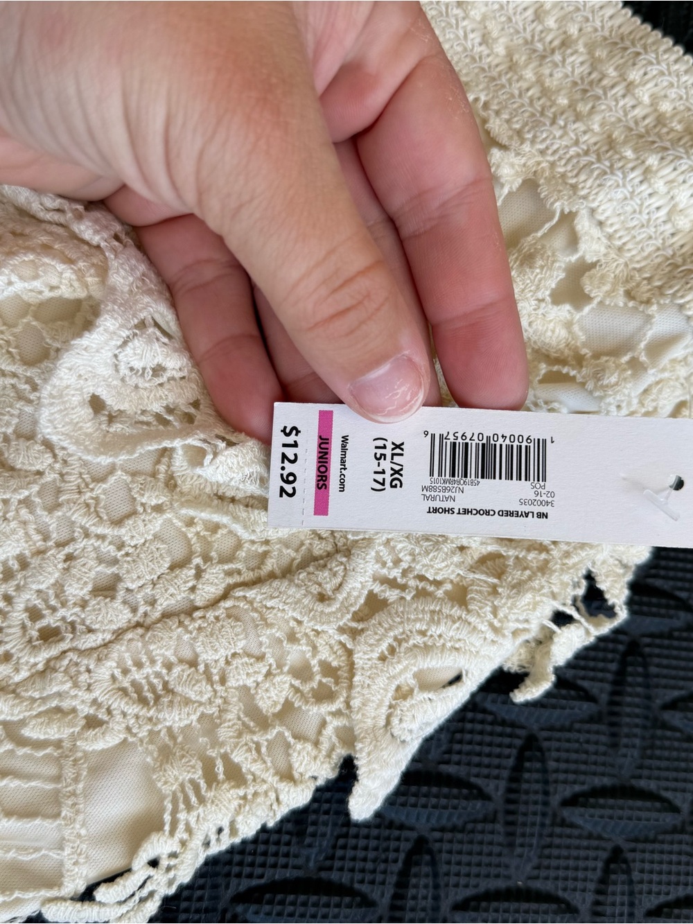 No Boundaries Cream Crochet Lace Shorts - Picture 2 of 4